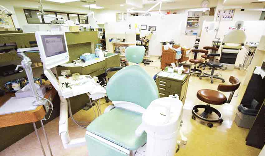 小室歯科 難波診療所 診療室