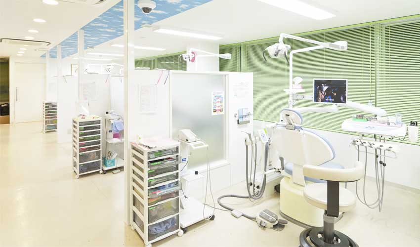 ハート歯科クリニック 診療室内を含む写真
