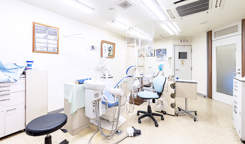 菊池歯科医院 診療室内を含む写真